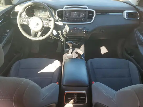 5XYPG4A52JG394494 2018 KIA SORENTO - Image 8