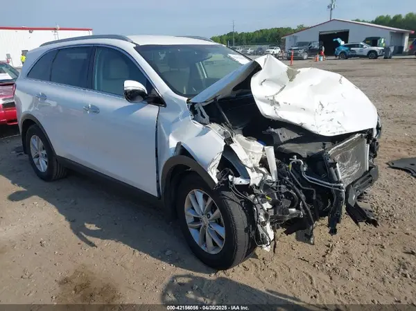 5XYPG4A52JG396603 2018 KIA SORENTO - Image 1