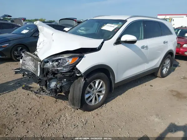 5XYPG4A52JG396603 2018 KIA SORENTO - Image 2