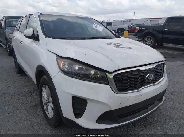 5XYPG4A52KG440293 2019 KIA SORENTO - Image 1