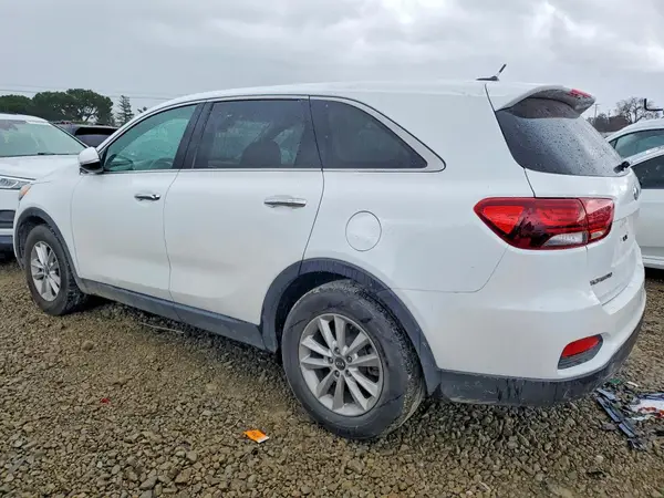 5XYPG4A52KG443209 2019 KIA SORENTO - Image 2