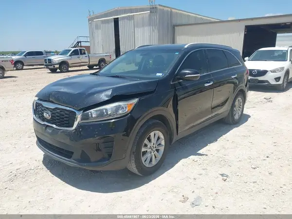 5XYPG4A52KG459538 2019 KIA SORENTO - Image 2