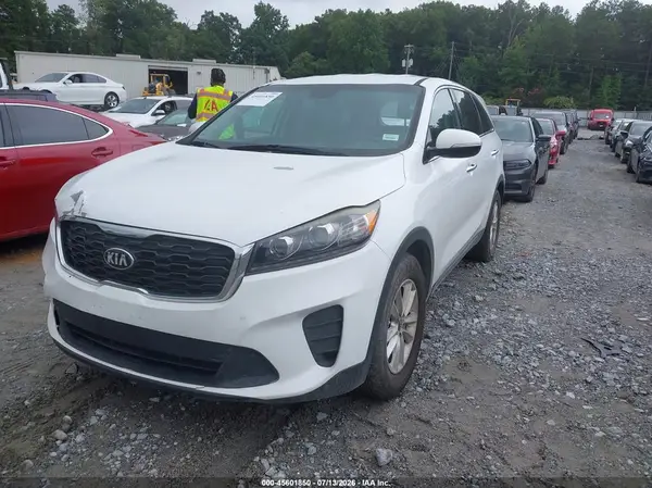 5XYPG4A52KG465548 2019 KIA SORENTO - Image 2