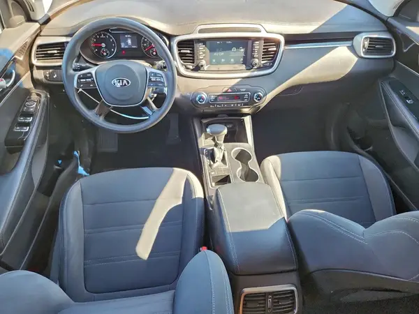 5XYPG4A52KG490580 2019 KIA SORENTO - Image 8