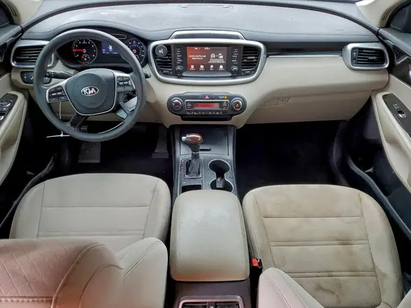 5XYPG4A52KG558392 2019 KIA SORENTO - Image 8