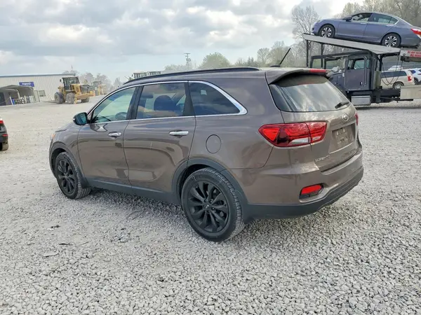 5XYPG4A52KG600513 2019 KIA SORENTO - Image 2