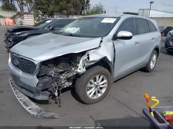 5XYPG4A52LG617958 2020 KIA SORENTO - Image 2