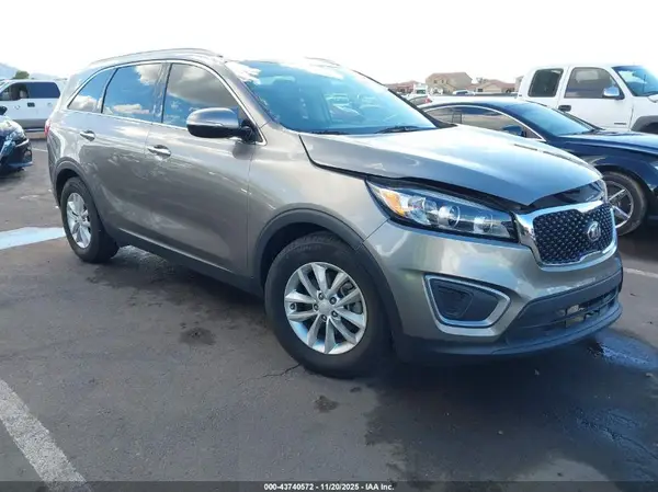 5XYPG4A53GG005936 2016 KIA SORENTO - Image 1