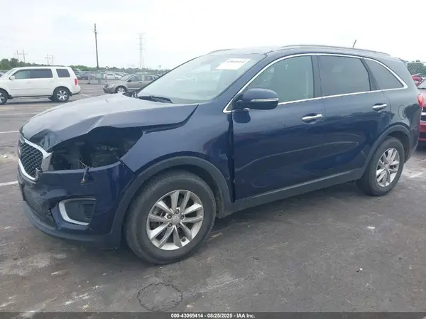 5XYPG4A53GG110881 2016 KIA SORENTO - Image 2