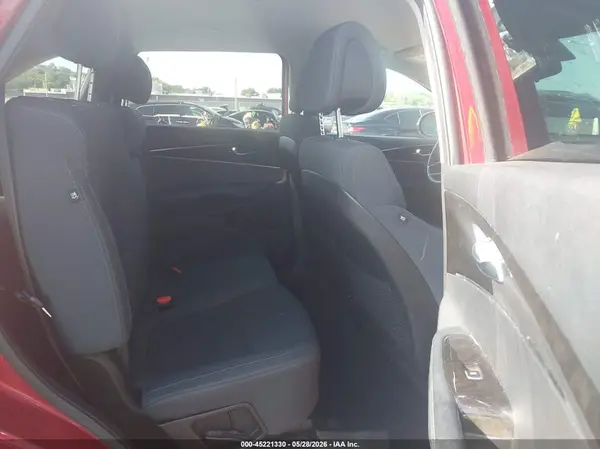 5XYPG4A53GG157926 2016 KIA SORENTO - Image 8