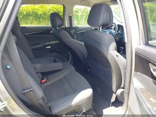 5XYPG4A53HG189079 2017 KIA SORENTO - Image 8