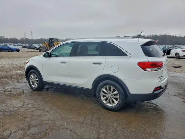 5XYPG4A53HG217026 2017 KIA SORENTO - Image 2
