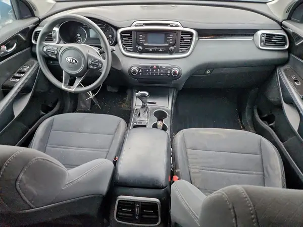 5XYPG4A53HG217026 2017 KIA SORENTO - Image 8