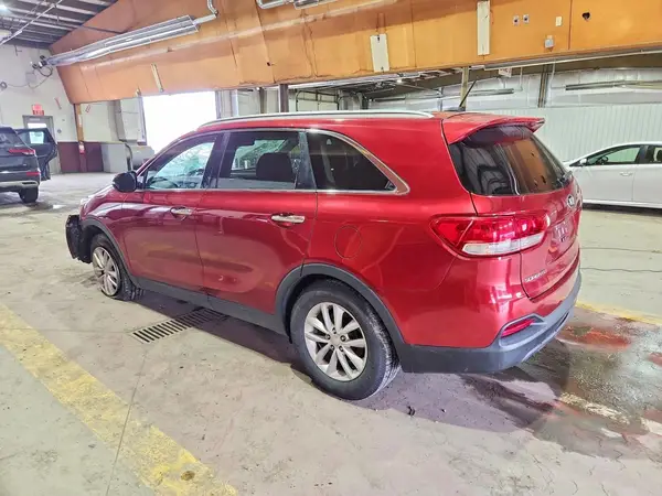 5XYPG4A53HG219276 2017 KIA SORENTO - Image 2