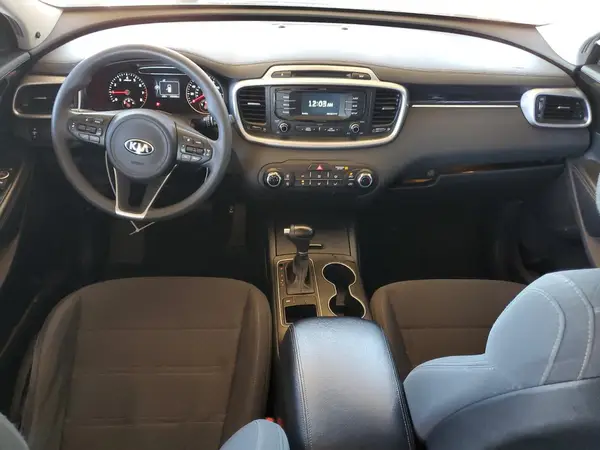 5XYPG4A53HG220783 2017 KIA SORENTO - Image 8