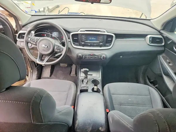 5XYPG4A53HG292714 2017 KIA SORENTO - Image 8