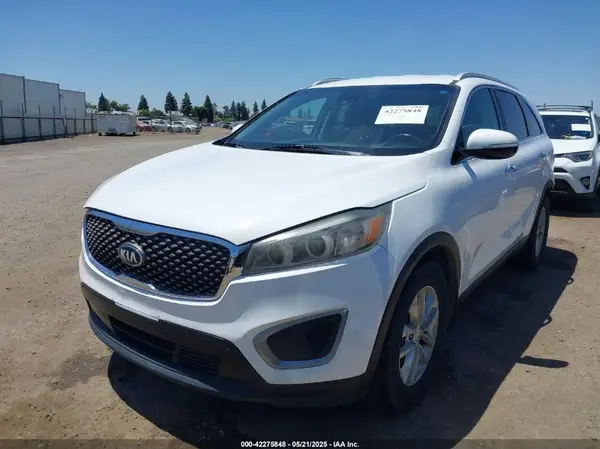 5XYPG4A53HG302674 2017 KIA SORENTO - Image 2