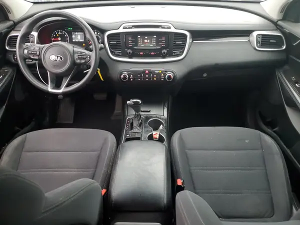 5XYPG4A53HG310127 2017 KIA SORENTO - Image 8