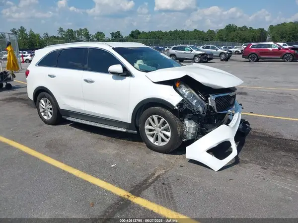 5XYPG4A53JG348740 2018 KIA SORENTO - Image 1