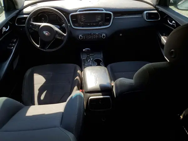 5XYPG4A53JG366381 2018 KIA SORENTO - Image 8