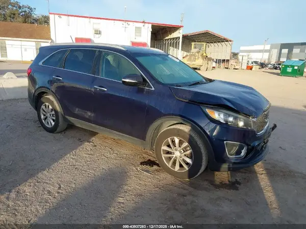 5XYPG4A53JG372665 2018 KIA SORENTO - Image 1