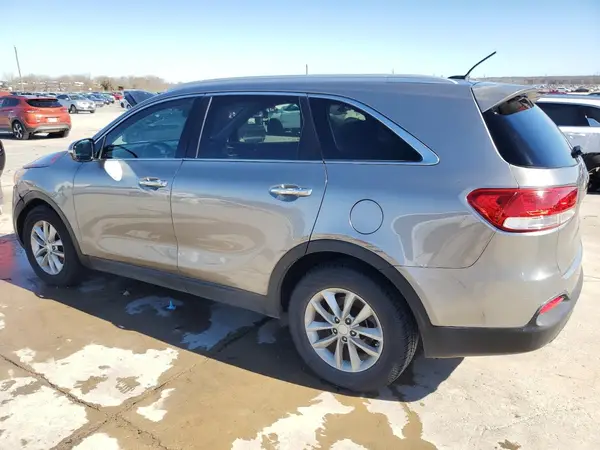 5XYPG4A53JG374836 2018 KIA SORENTO - Image 2