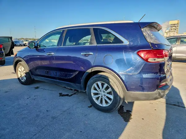 5XYPG4A53JG394097 2018 KIA SORENTO - Image 2