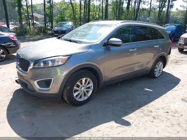 5XYPG4A53JG394391 2018 KIA SORENTO - Image 2