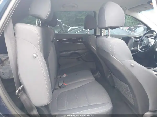 5XYPG4A53JG396769 2018 KIA SORENTO - Image 8