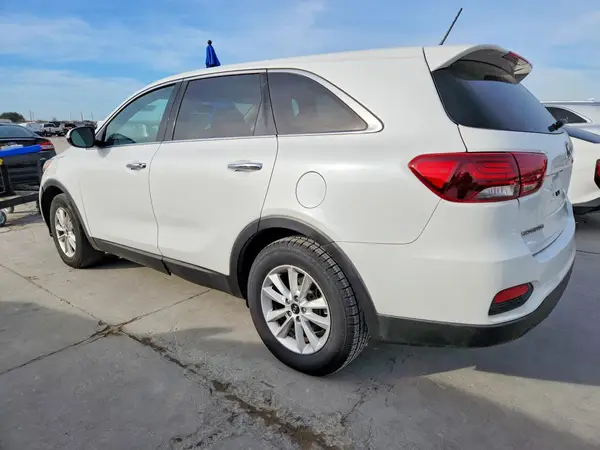 5XYPG4A53KG440898 2019 KIA SORENTO - Image 2