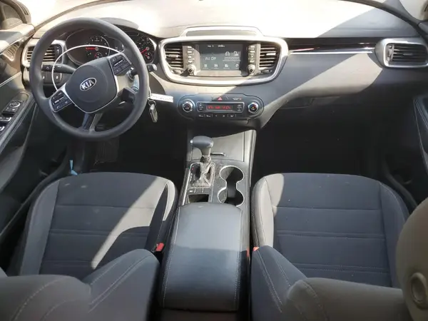 5XYPG4A53KG446586 2019 KIA SORENTO - Image 8