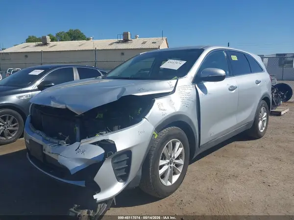 5XYPG4A53KG454283 2019 KIA SORENTO - Image 2
