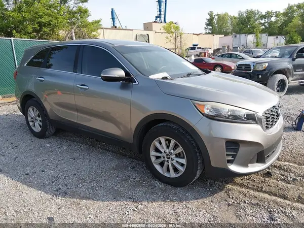 5XYPG4A53KG484349 2019 KIA SORENTO - Image 1