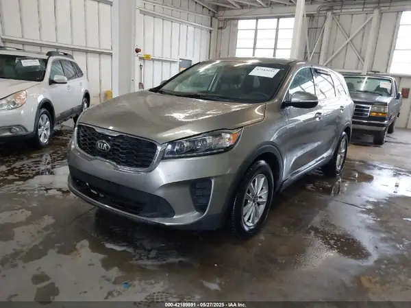 5XYPG4A53KG485016 2019 KIA SORENTO - Image 2