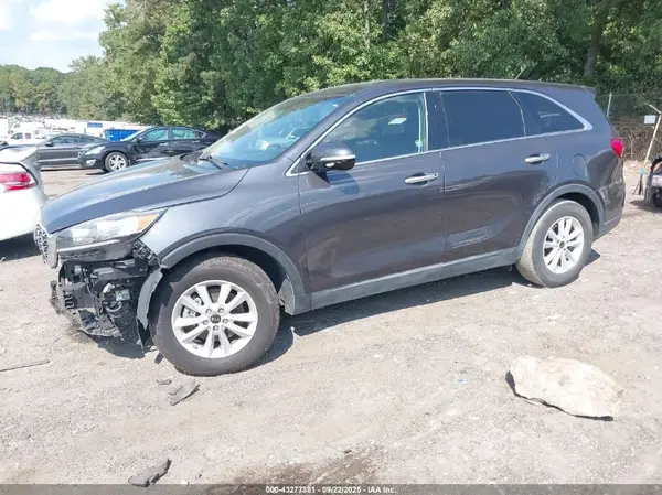 5XYPG4A53KG485467 2019 KIA SORENTO - Image 2