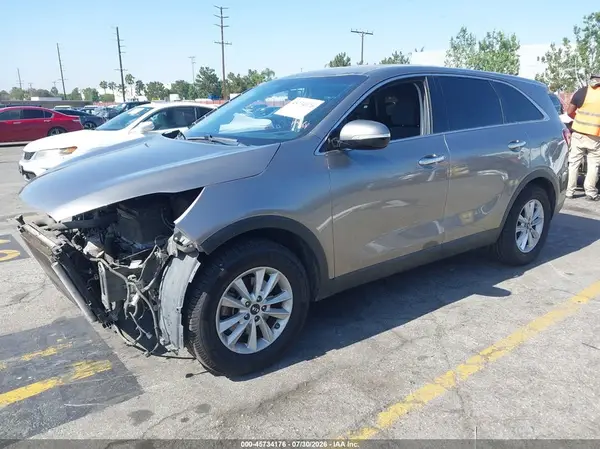 5XYPG4A53KG487767 2019 KIA SORENTO - Image 2