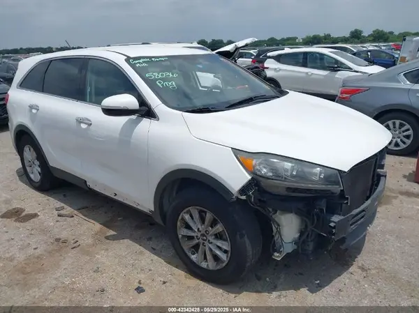 5XYPG4A53KG488210 2019 KIA SORENTO - Image 1