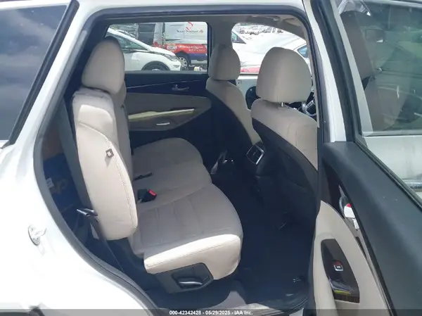 5XYPG4A53KG488210 2019 KIA SORENTO - Image 8
