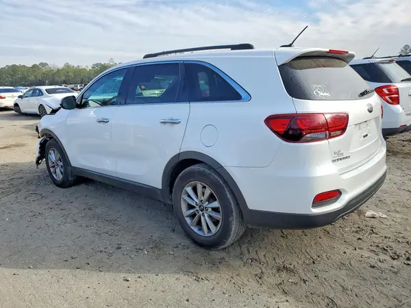 5XYPG4A53KG490166 2019 KIA SORENTO - Image 2