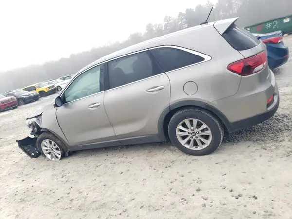 5XYPG4A53KG491429 2019 KIA SORENTO - Image 2