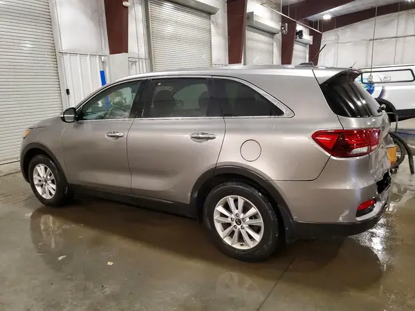 5XYPG4A53KG491558 2019 KIA SORENTO - Image 2