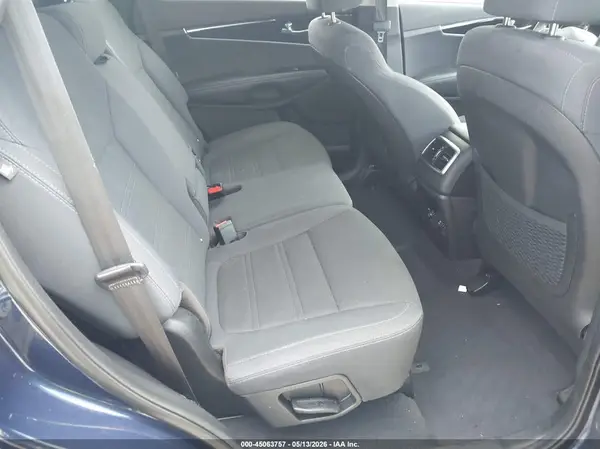 5XYPG4A53KG495609 2019 KIA SORENTO - Image 8