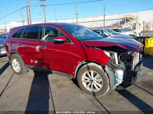 5XYPG4A53KG559373 2019 KIA SORENTO - Image 1