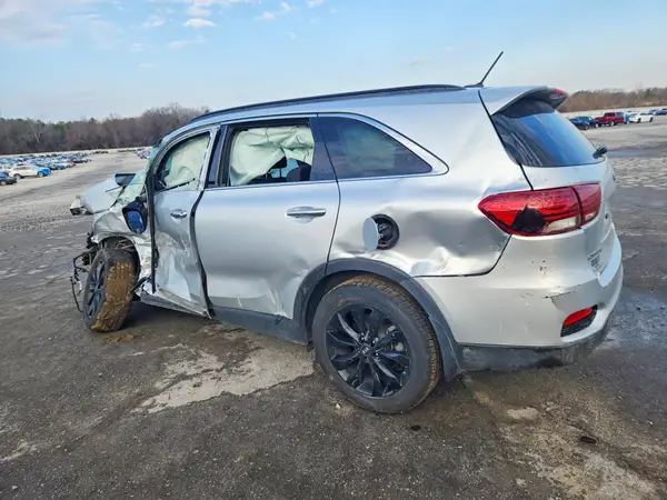 5XYPG4A53KG598092 2019 KIA SORENTO - Image 2