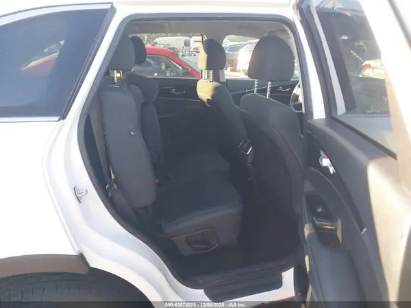 5XYPG4A53LG614857 2020 KIA SORENTO - Image 8