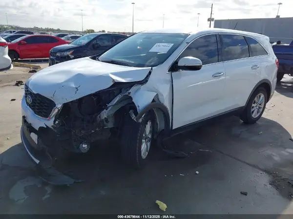 5XYPG4A53LG616432 2020 KIA SORENTO - Image 2