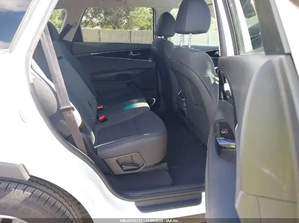 5XYPG4A53LG627009 2020 KIA SORENTO - Image 8