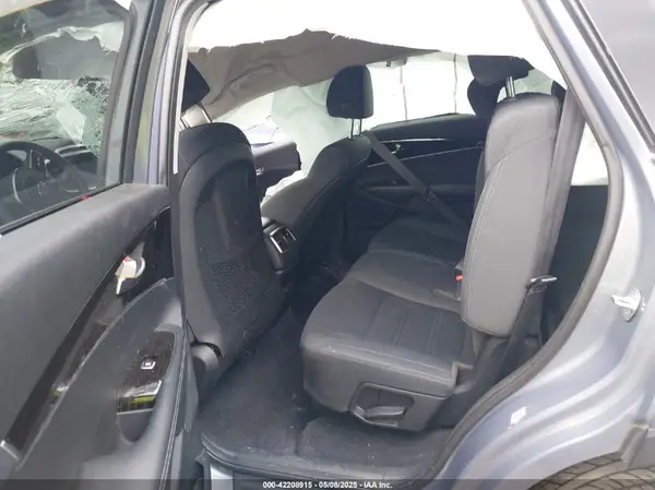 5XYPG4A53LG671897 2020 KIA SORENTO - Image 8