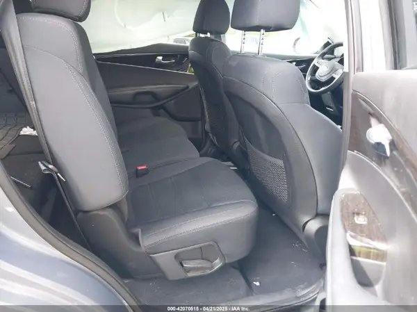 5XYPG4A53LG675755 2020 KIA SORENTO - Image 8