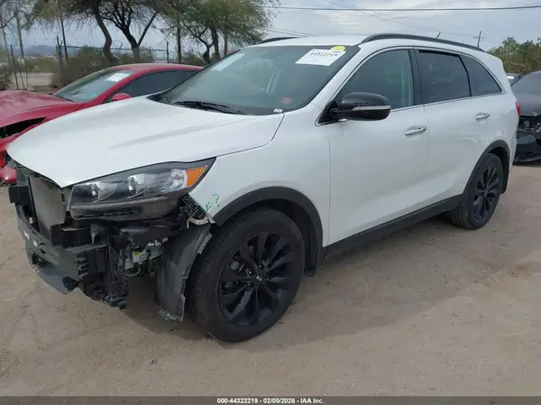 5XYPG4A53LG697996 2020 KIA SORENTO - Image 2